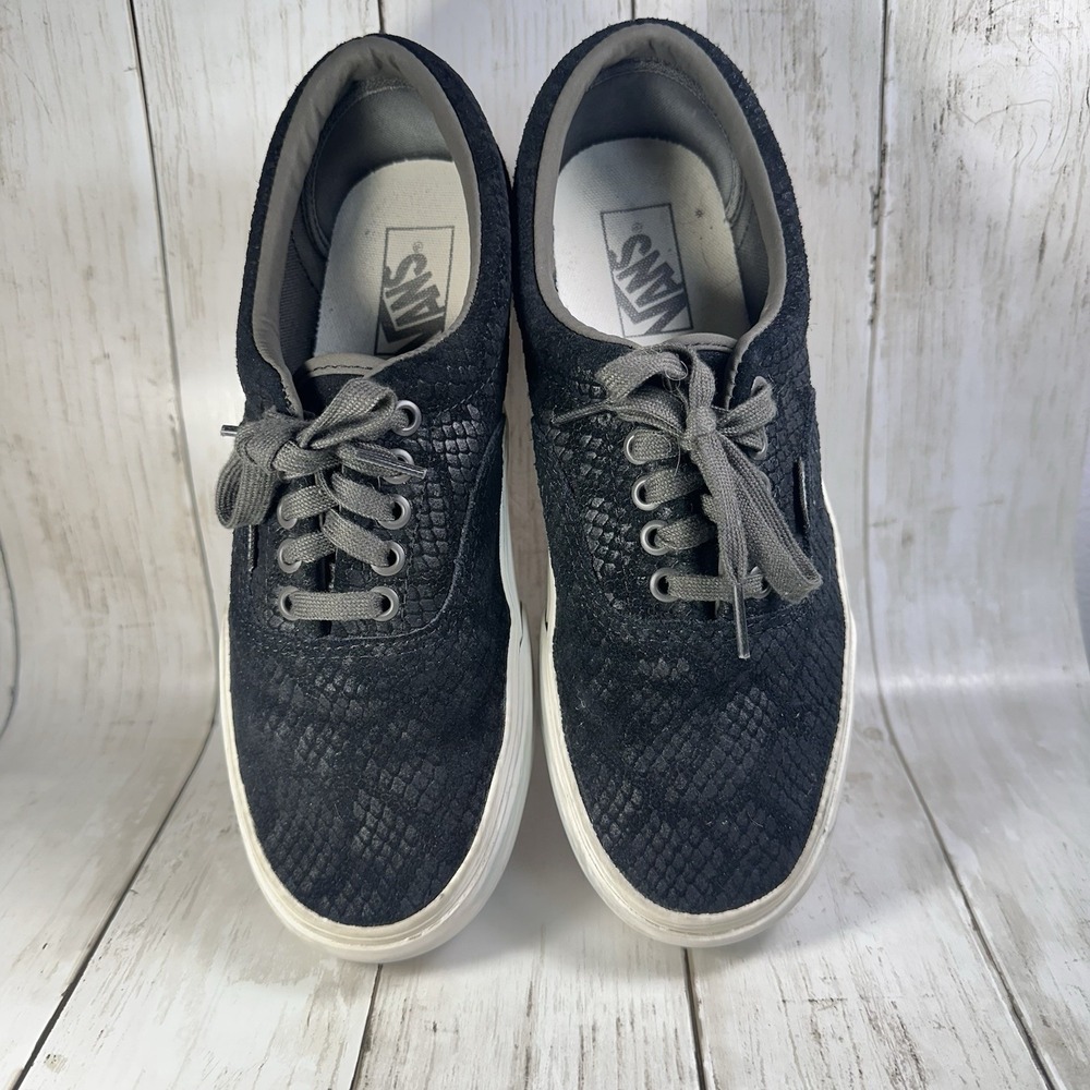 Vans Era Platform Animal Emboss/Black Women 9.5 Men 8.0 size